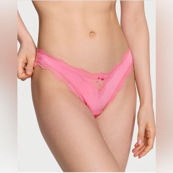 NWT- VICTORIAS SECRET LACE TRIMMED BRAZILIAN- SMOOTH SATIN- size MEDIUM - Picture 1 of 4